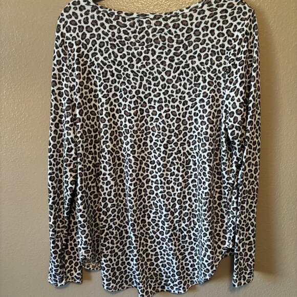 Leopard Print Long-Sleeved Comfy & Cozy Shirt - Old Navy - XL - Picture 2 of 3